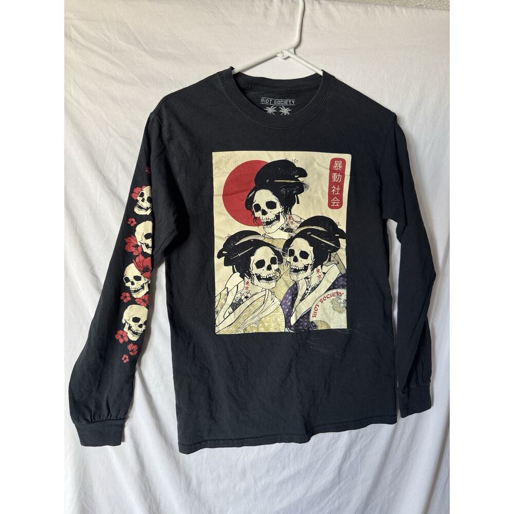 Riot Society Black Graphic T-shirt Long Sleeves Size Small Skulls Flowers